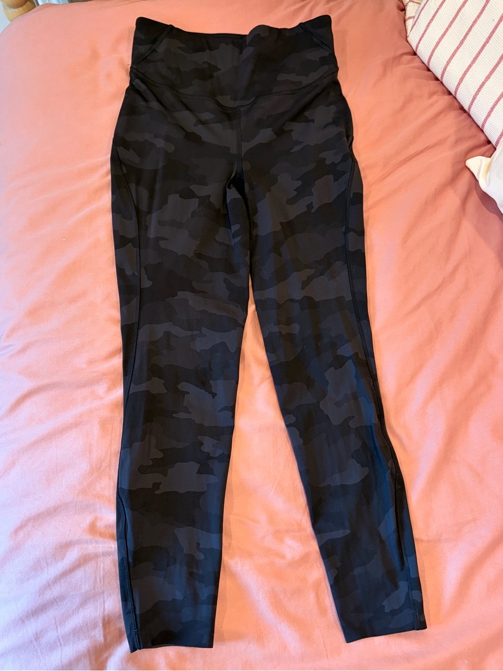 Lululemon Base Pace High-Rise Running Tight 25" - size 6